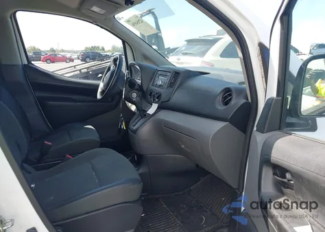 2016 Nissan Nv200 S z USA, uszkodzony, nr VIN 3N6CM0KN2GK690926